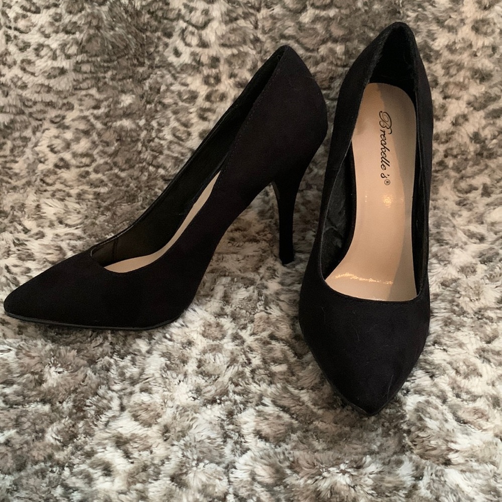Suede Pointy Toe stiletto 4” pumps